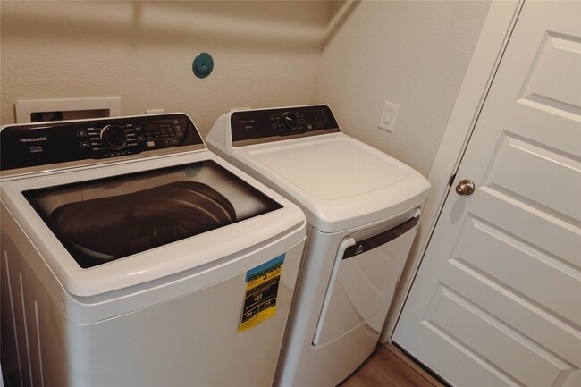 Photo - 8526 Blueberry Ash St