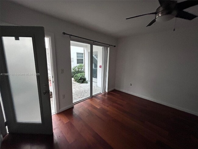 Building Photo - 1560 Pennsylvania Ave Unit 211