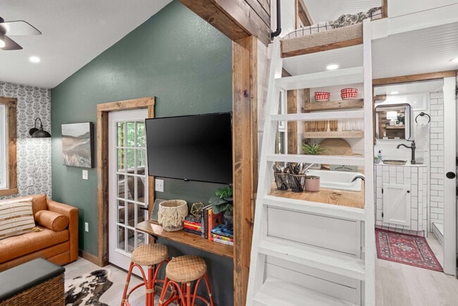 Photo - 461 Laughlin Ridge Rd Unit ID1241317P