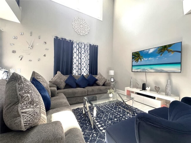 Photo - 421 Cabello Dr Unit ID1259828P