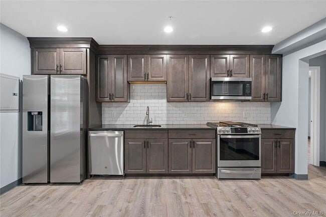 Photo - 20 Oak St Unit 2