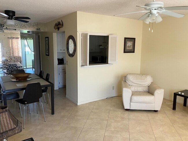 Photo - 100 Ventnor E Unit 100