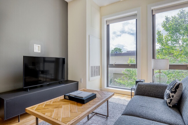 Photo - 9 Miner St Unit FL1-ID927