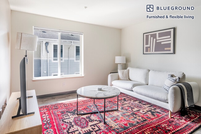 Building Photo - 4760 21st Ave NE Unit FL3-ID864