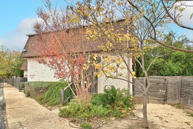 Photo - 7801 Shoal Creek Blvd Unit 140