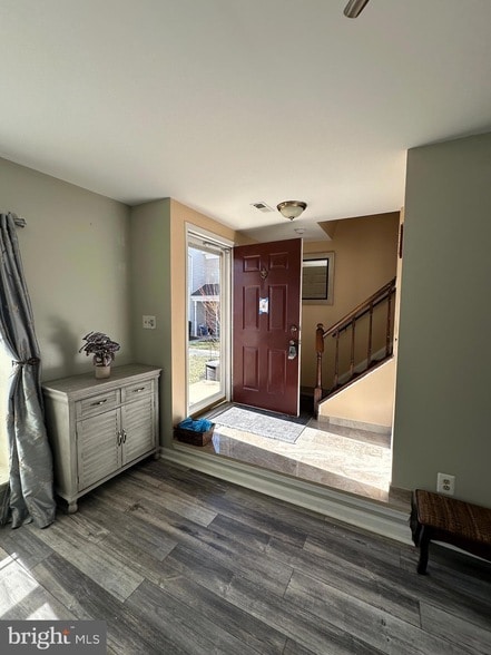 Photo - 326 Lancaster Square