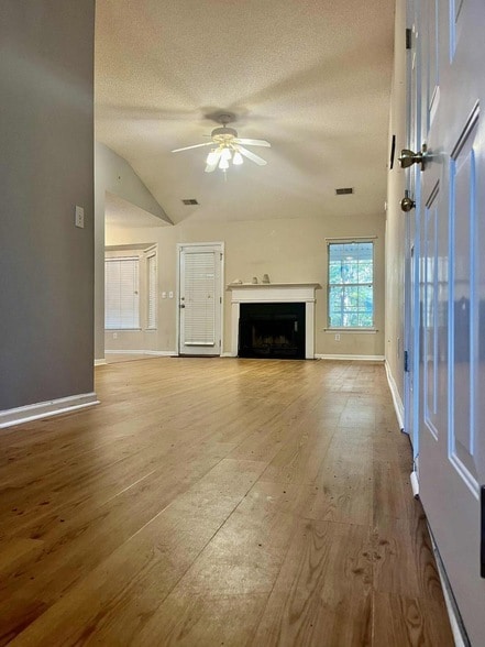 Photo - 524 Beverly Dr