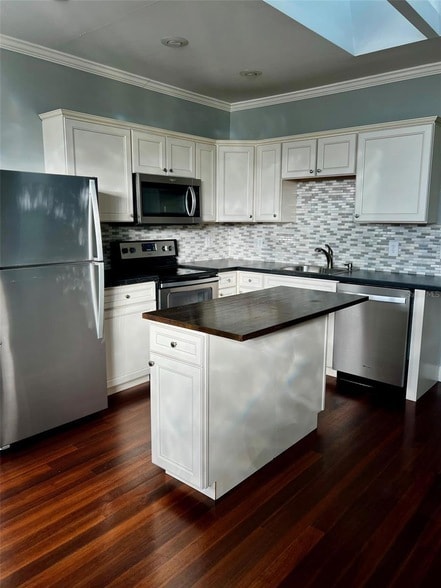 Photo - 118 N Eustis St Unit 2