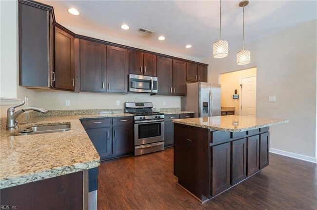 Photo - 302 Milton Ct