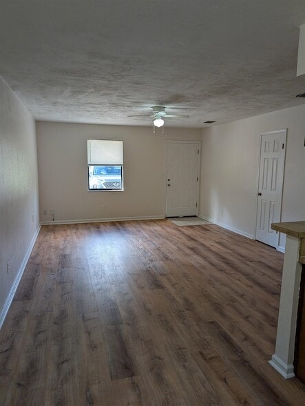 Photo - 3891 Osprey Cir Unit B
