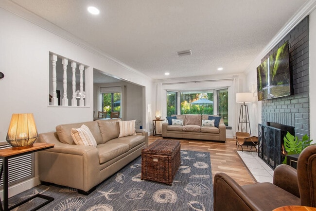 Photo - 612 Montezuma Dr Unit ID1284308P