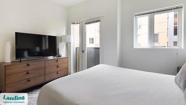 Photo - 1430 NW Pettygrove St Unit E307.1407496