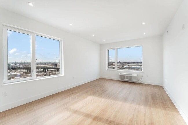 Photo - 3309 Liberty Ave