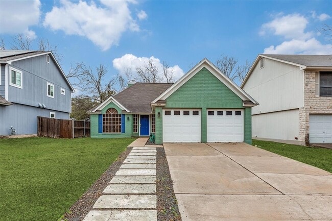 Photo - 900 Angleton Cove