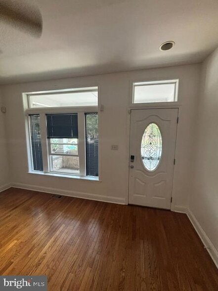 Photo - 315 E 29th St