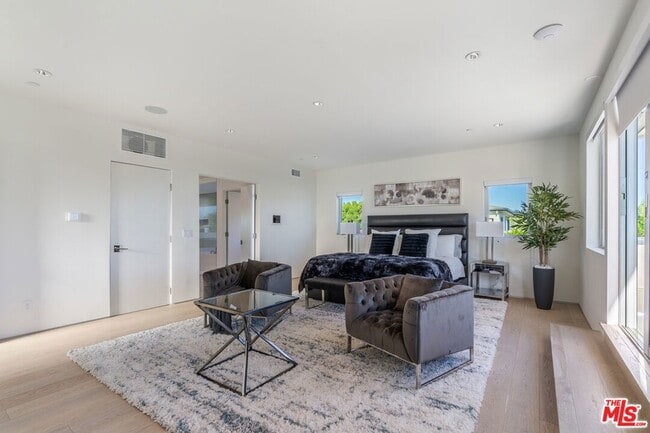 Photo - 2189 Summitridge Dr