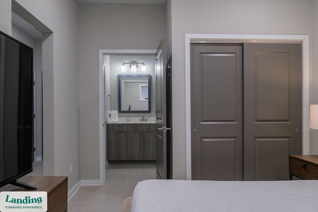 Photo - 600 19th St N Unit 608