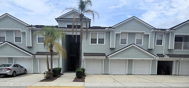 Building Photo - 7047 Deer Lodge Cir Unit 102