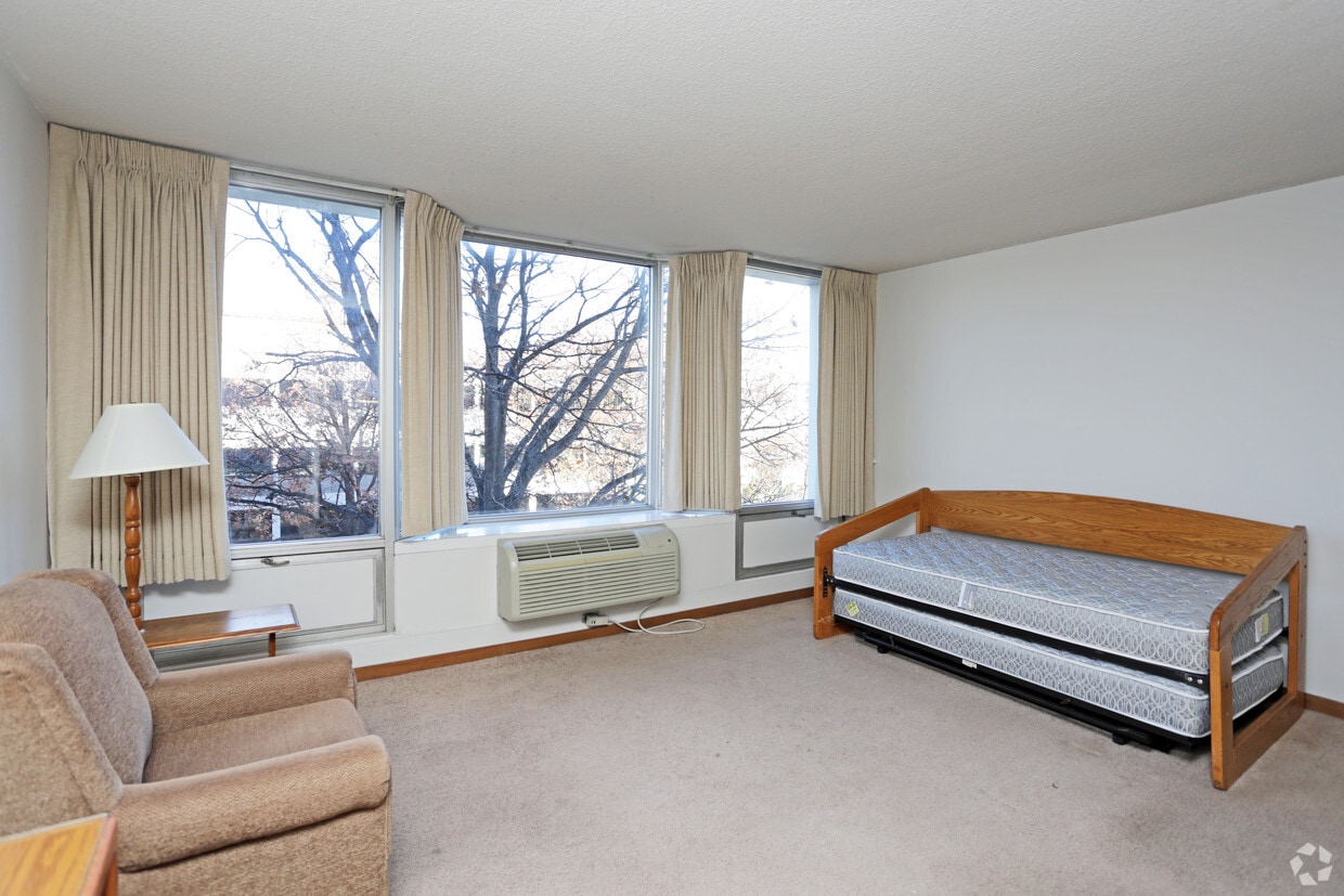 Floor Plan - Small Studio