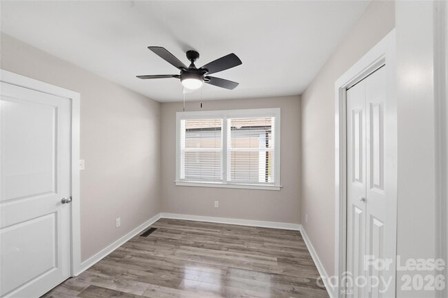 Photo - 2301 Shamrock Dr