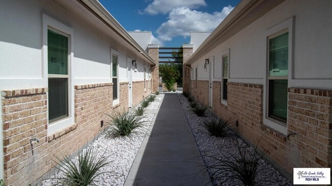 Photo - 312 E Magnolia Ave