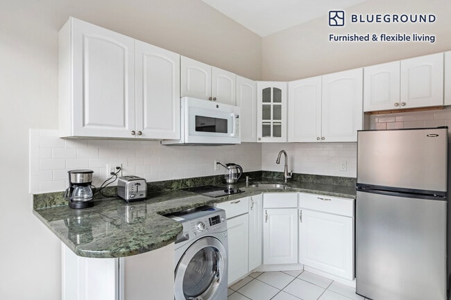 Photo - 232 Newbury St Unit FL2-ID1299