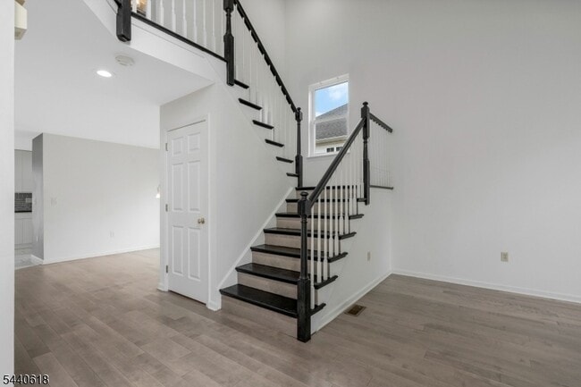 Photo - 450 Vanderveer Rd