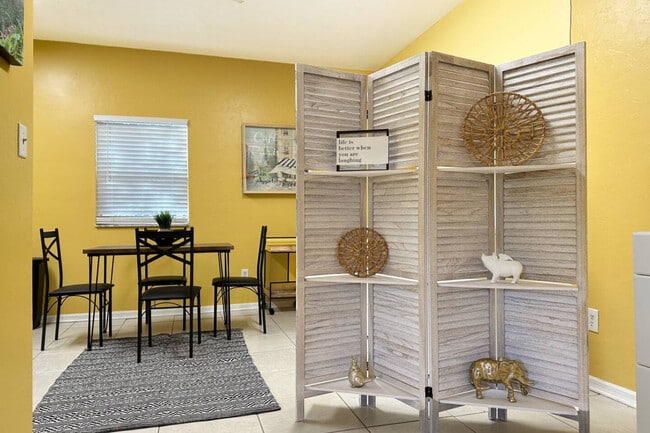 Photo - 408 NW 5th Ave Unit ID1359111P