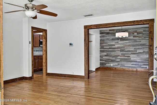 Photo - 4603 Jammes Rd