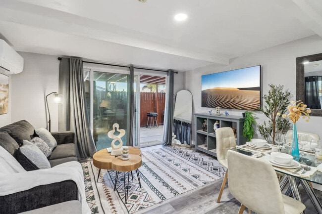 Building Photo - 609 Carlsbad St Unit SI ID1464998P