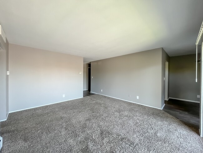 Photo - Macomb Manor - Roseville, MI