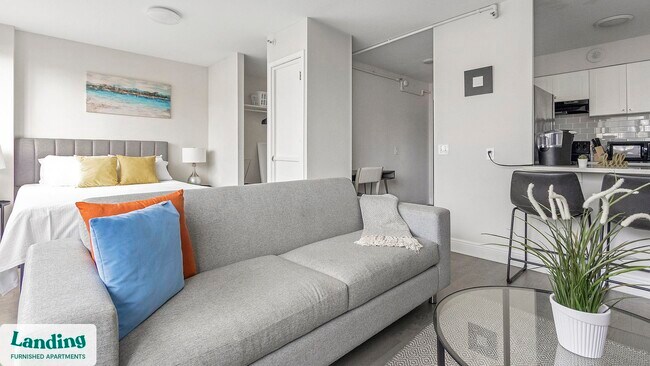 Photo - 305 Dr. M.L.K. Jr St S