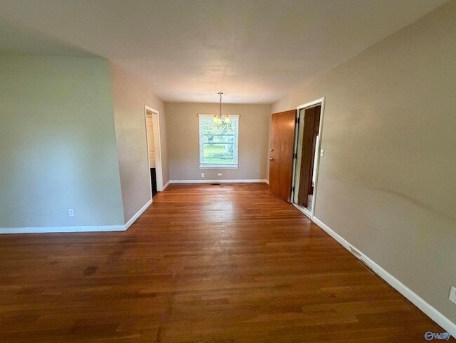 Photo - 2116 Gilbreath Rd NW