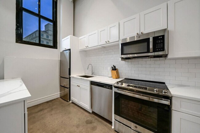 Photo - 505 E Travis St Unit SI ID1267111P