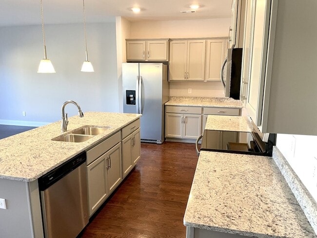 Photo - 1004 June Wilde Rdg