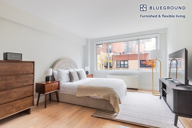 Building Photo - 340 E 51st St Unit FL5-ID2173