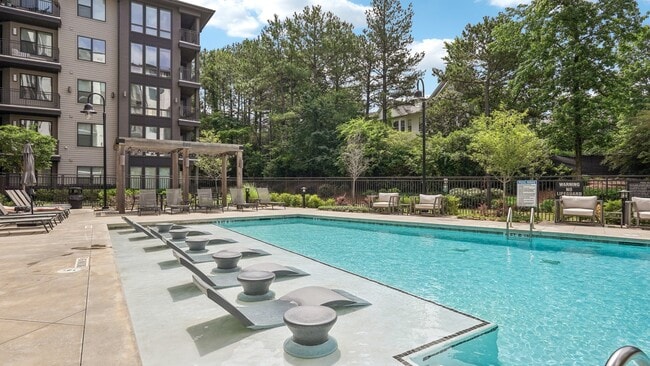 915 Glenwood Apartments on the Beltline - 915 Glenwood Apartments on the Beltline