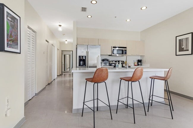 Photo - 1700 SW 2nd Ave Unit ID1272389P