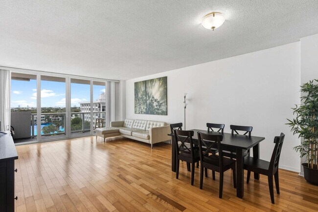 Photo - 5599 Collins Ave Unit SI ID1475832P