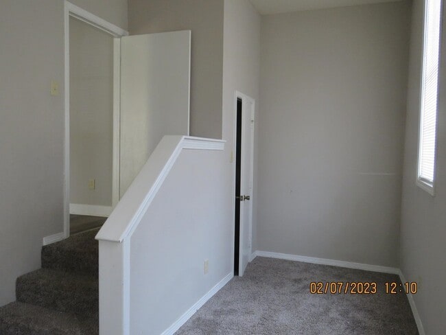 Photo - 106 Jewel Dr