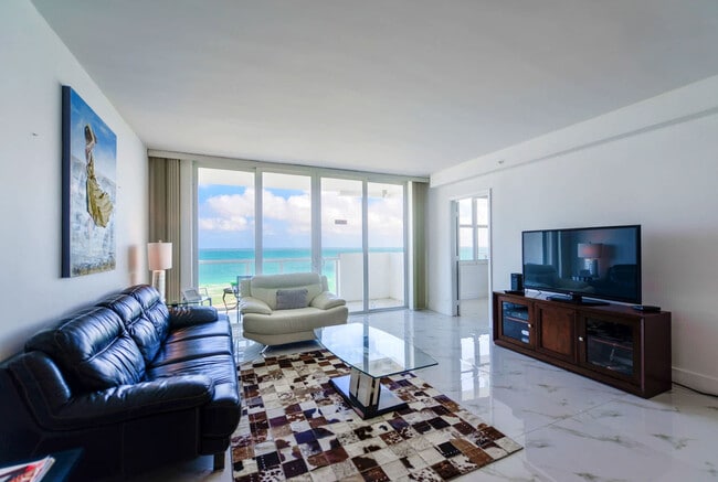 Photo - 5601 Collins Ave Unit ID1022559P