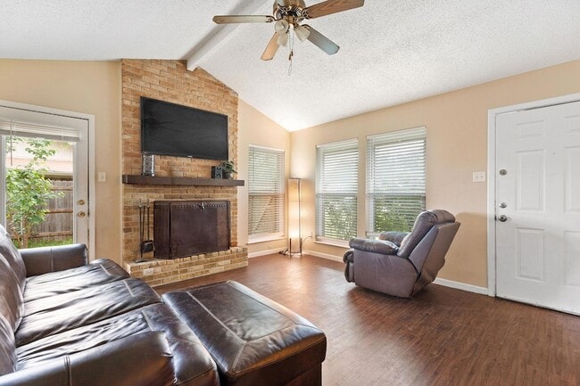 Photo - 1210 Glenda Dr Unit A