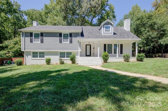 Building Photo - 3900 Rhodes Ave