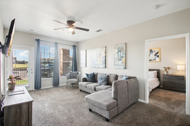 Photo - Flats at MacArthur