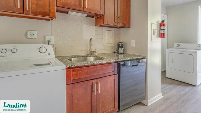 Photo - 6220 Springhill Dr Unit 9324-202