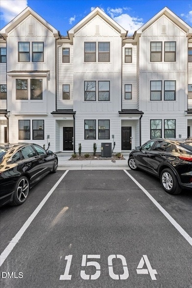 Building Photo - 1504 Crescent Townes Wy