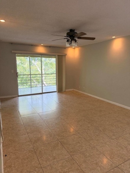 Photo - 1400 NE 57th St Unit 302