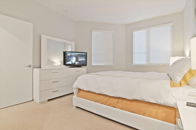Photo - 1255 Pear Ave Unit GO ID1625863P