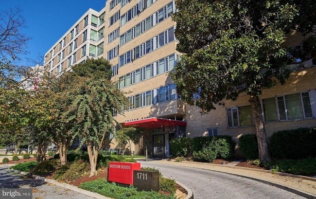 Building Photo - 1711 Massachusetts Ave NW Unit 623