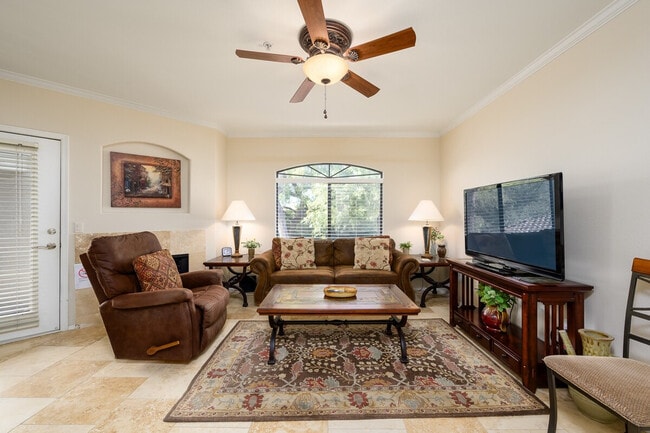 Building Photo - 15095 N Thompson Peak Pkwy Unit SI ID1255479P